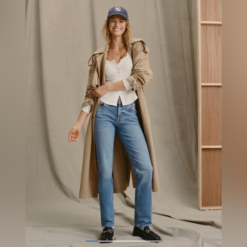 American Eagle Stretch High-Waisted Straight Jean size 10 - Picture 2 of 7